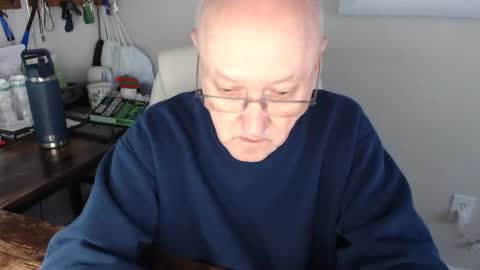 millenium0129 online show from December 2025 06:48:01 PM