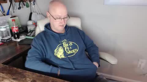 millenium0129 online show from December 2025 01:58:02 AM