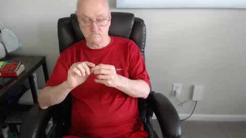 millenium0129 online show from April 2026 06:03:01 PM