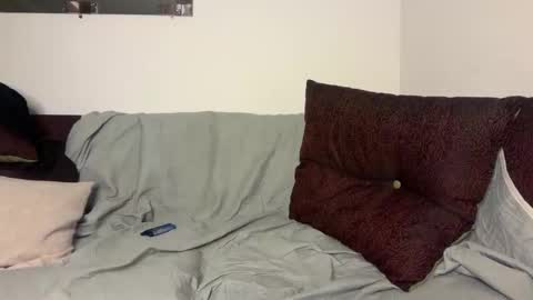 SlimnHungOH online show from December 2025 01:22:02 AM