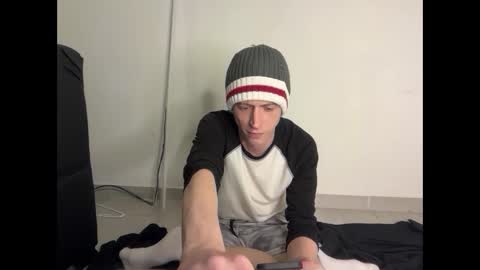 SlimnHungOH online show from April 2026 04:46:01 AM