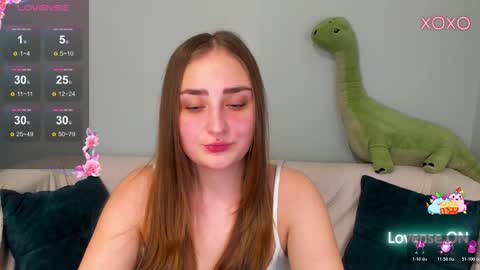 Snapshot of millibrooks chatting on February 2026 02:18:02 AM Milly online show from February 2026 02:18:02 AM