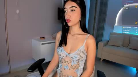 Snapshot of millieskinny_ chatting on October 2025 11:50:02 AM Ana Maria online show from October 2025 11:50:02 AM