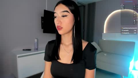 Snapshot of millieskinny_ chatting on October 2025 03:10:01 PM Ana Maria online show from October 2025 03:10:01 PM