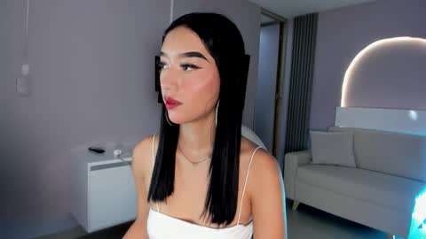 Snapshot of millieskinny_ chatting on October 2025 11:39:01 PM Ana Maria online show from October 2025 11:39:01 PM