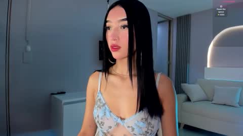 Snapshot of millieskinny_ chatting on November 2025 11:26:01 PM Ana Maria online show from November 2025 11:26:01 PM