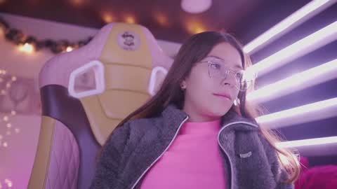 MILLY online show from January 2025 12:17:01 PM