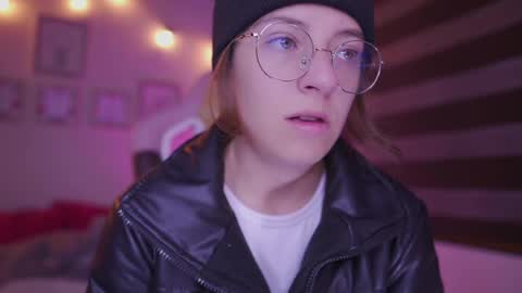 MILLY online show from March 2025 11:36:02 AM