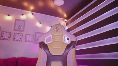 MILLY online show from September 2025 06:12:02 PM