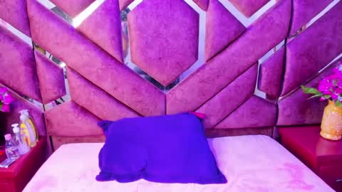 Milly Print online show from September 2025 03:28:02 AM