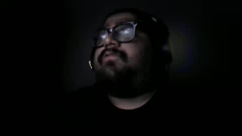 Snapshot of milo69966 chatting on December 2025 07:46:02 AM milo69966 online show from December 2025 07:46:02 AM