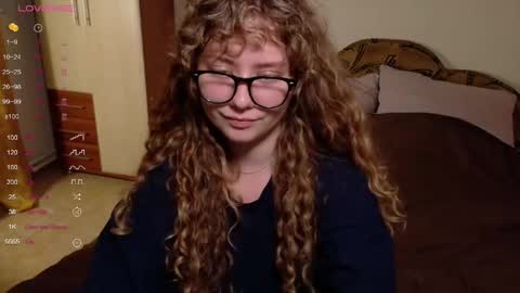 milounee online show from April 2026 04:56:02 PM