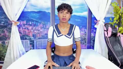 miltondelis online show from November 2025 03:06:01 AM