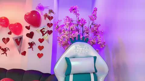 Milu ballmer  online show from February 2025 11:28:01 AM