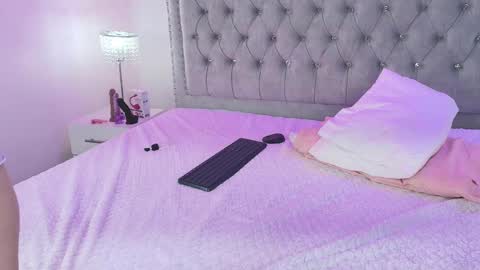 Milu ballmer  online show from March 2025 05:50:02 PM