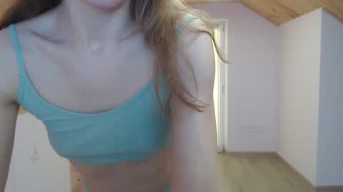 milusea online show from February 2025 12:51:02 PM