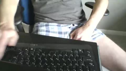 milwaukeebadger24 online show from November 2025 04:40:02 PM