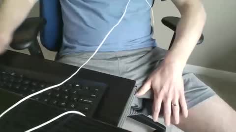 milwaukeebadger24 online show from April 2026 02:41:01 PM