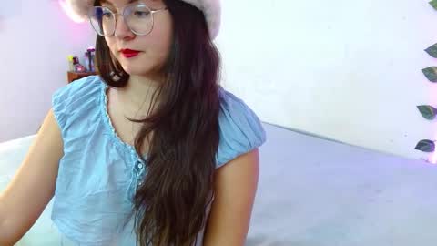 mily_baker online show from September 2025 07:17:01 PM