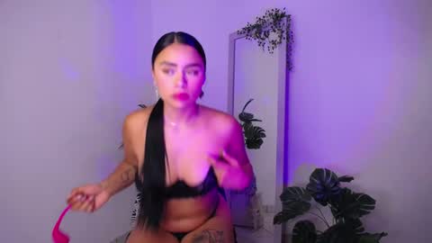 Mily Ortiz online show from February 2026 02:58:01 PM