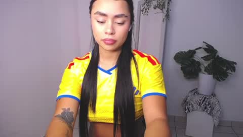 Mily Ortiz online show from July 2026 04:02:01 PM