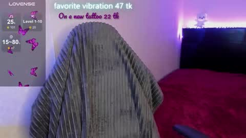 Emily online show from September 2025 06:57:02 PM