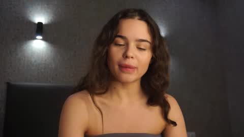 Snapshot of milyyclaars chatting on February 2026 01:49:01 PM Linda online show from February 2026 01:49:01 PM