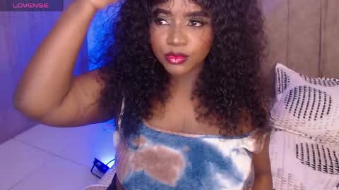 Mimi online show from November 2025 05:51:02 AM