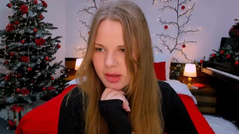 Kelly online show from December 2024 07:34:02 PM