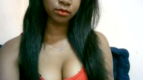 Snapshot of mimie32 chatting on June 2026 07:28:01 AM mimie32 online show from June 2026 07:28:01 AM