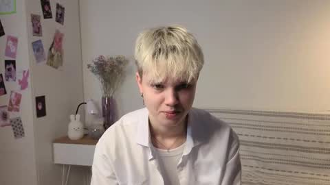 Sonya online show from October 2025 01:01:01 PM