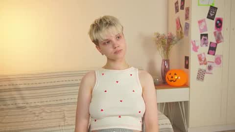 Sonya online show from October 2025 01:25:01 PM