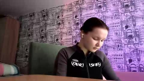 Mia online show from January 2026 07:01:02 AM