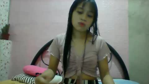 Snapshot of mimiyolove chatting on January 2025 02:35:01 AM mimiyolove online show from January 2025 02:35:01 AM