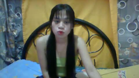 Snapshot of mimiyolove chatting on February 2025 05:43:01 PM mimiyolove online show from February 2025 05:43:01 PM