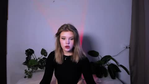 hi Im Mina  online show from January 2025 09:02:01 AM