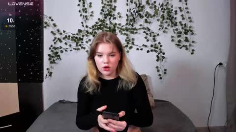 hi Im Mina  online show from February 2025 01:41:01 AM