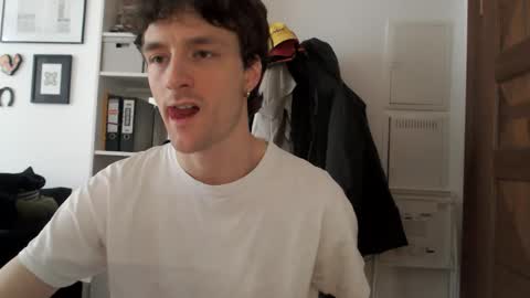 Mindly online show from December 2025 12:42:02 PM