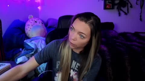 Snapshot of mindymars chatting on January 2025 12:41:02 PM Mindy Mars online show from January 2025 12:41:02 PM