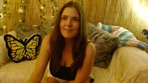 Snapshot of mindymounds chatting on October 2025 07:09:01 AM Mindy online show from October 2025 07:09:01 AM