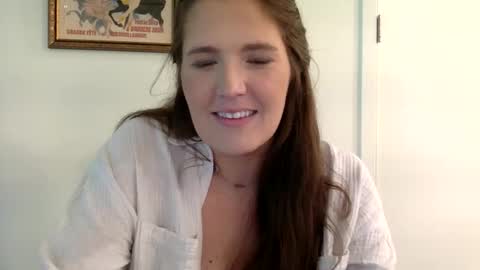 Mindy online show from May 2026 09:42:02 PM