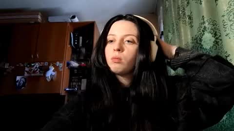 Snapshot of mindyrives chatting on February 2026 07:51:01 AM Mindy online show from February 2026 07:51:01 AM