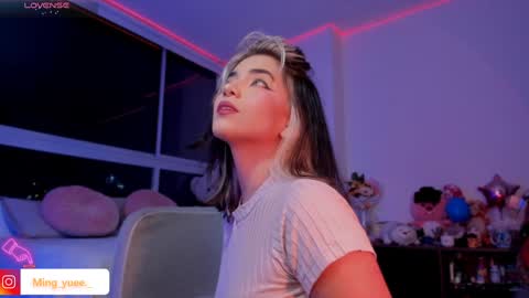 My name is Fer Nice to meet you  give it a thumbs up please its important online show from January 2025 02:37:01 AM