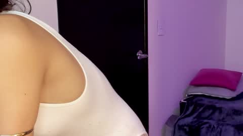 Snapshot of miniadelf chatting on February 2026 08:51:02 PM miniadelf online show from February 2026 08:51:02 PM