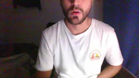 Snapshot of miniarthur chatting on April 2026 12:37:02 AM miniarthur online show from April 2026 12:37:02 AM