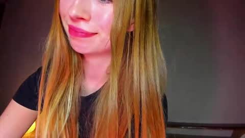 Amelia online show from April 2026 07:22:02 PM