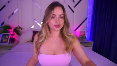 Snapshot of minifox_ chatting on September 2025 06:18:01 AM minifox_ online show from September 2025 06:18:01 AM