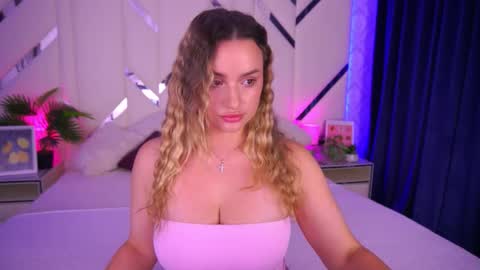 Snapshot of minifox_ chatting on October 2025 07:07:02 AM minifox_ online show from October 2025 07:07:02 AM