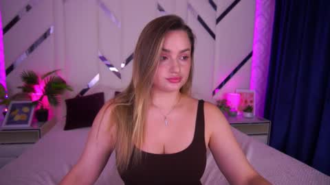 Snapshot of minifox_ chatting on October 2025 07:55:02 AM minifox_ online show from October 2025 07:55:02 AM