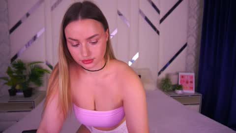 Snapshot of minifox_ chatting on November 2025 08:36:02 AM minifox_ online show from November 2025 08:36:02 AM